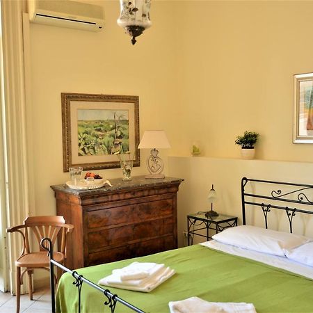 B&B Al Teatro Massimo Catania Exterior photo