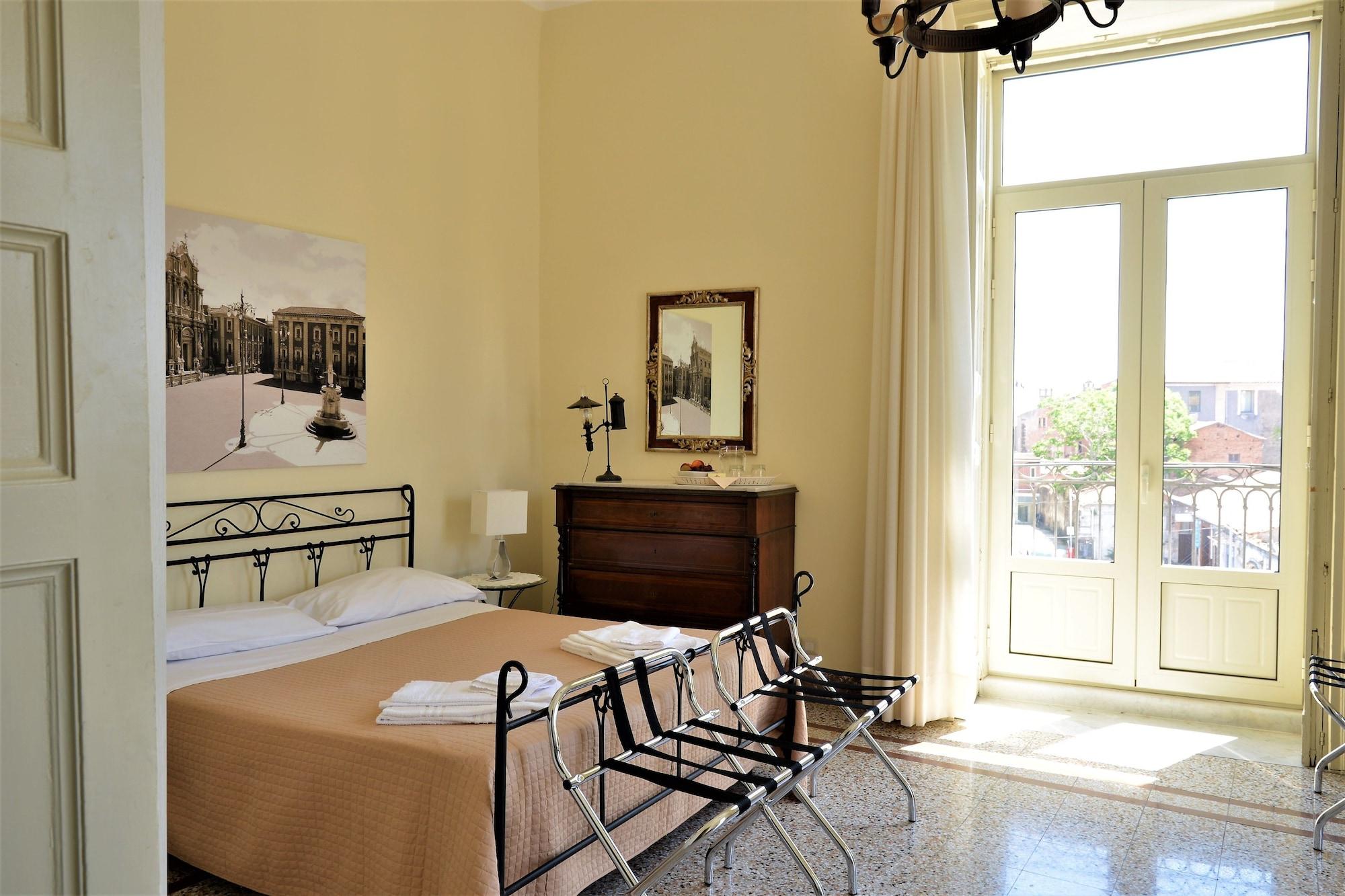 B&B Al Teatro Massimo Catania Exterior photo