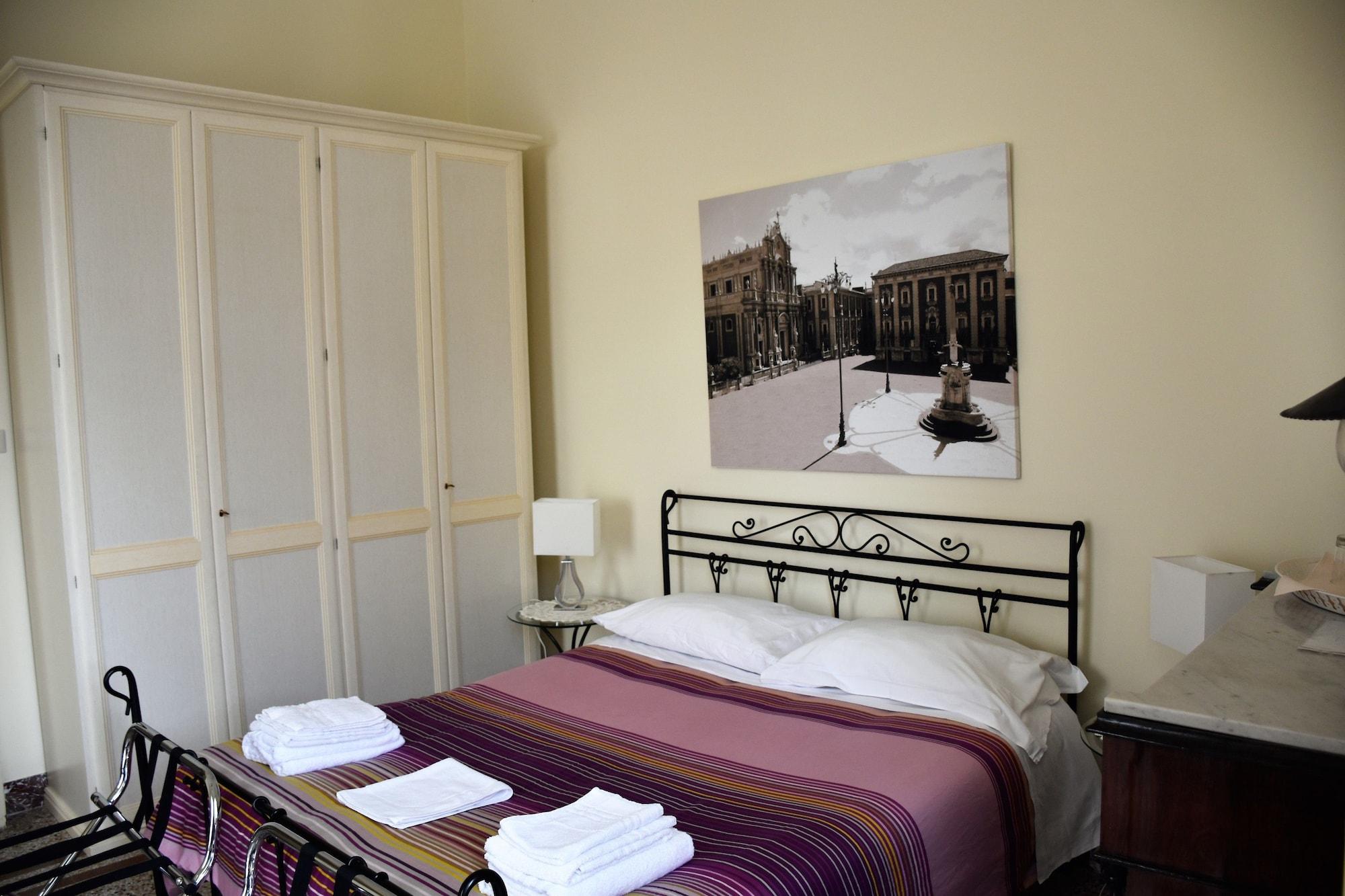 B&B Al Teatro Massimo Catania Exterior photo