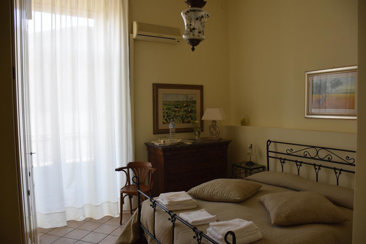 B&B Al Teatro Massimo Catania Exterior photo