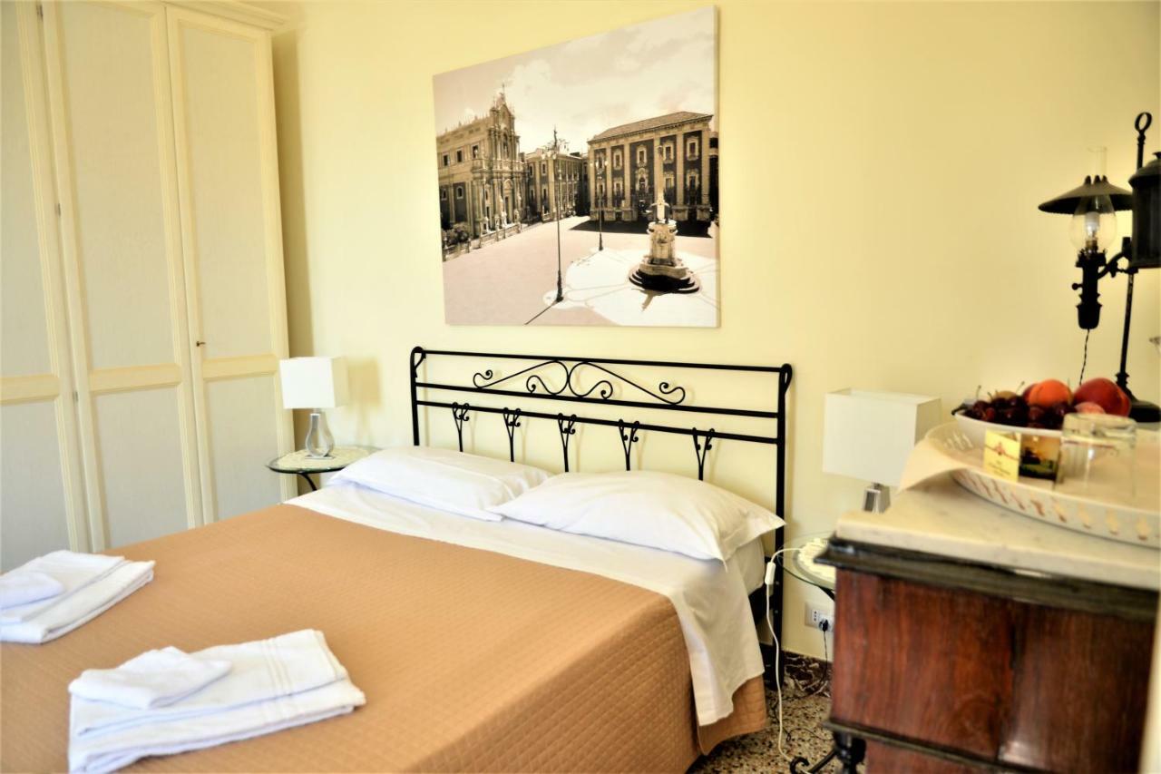 B&B Al Teatro Massimo Catania Exterior photo
