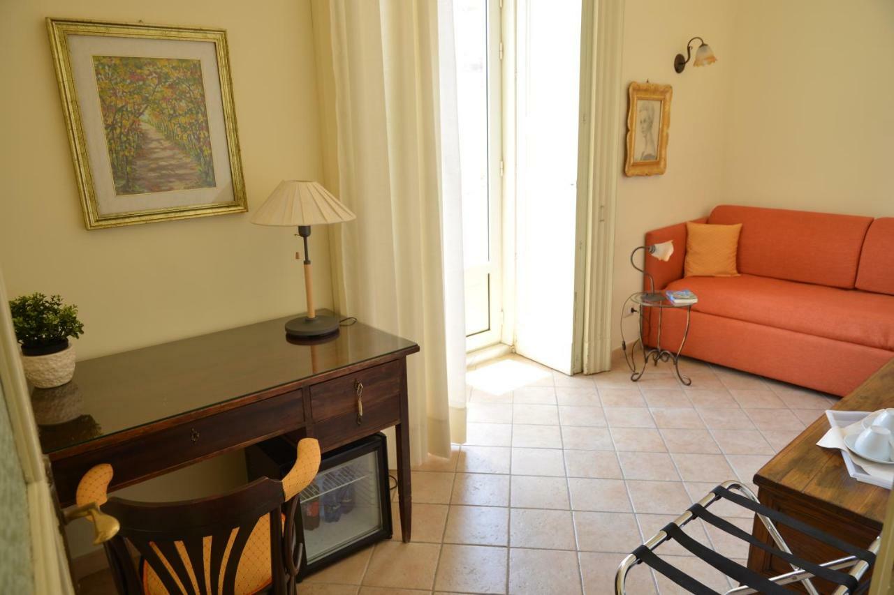 B&B Al Teatro Massimo Catania Exterior photo