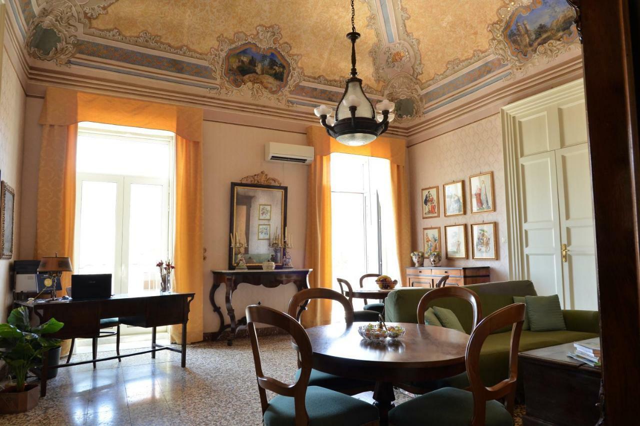 B&B Al Teatro Massimo Catania Exterior photo