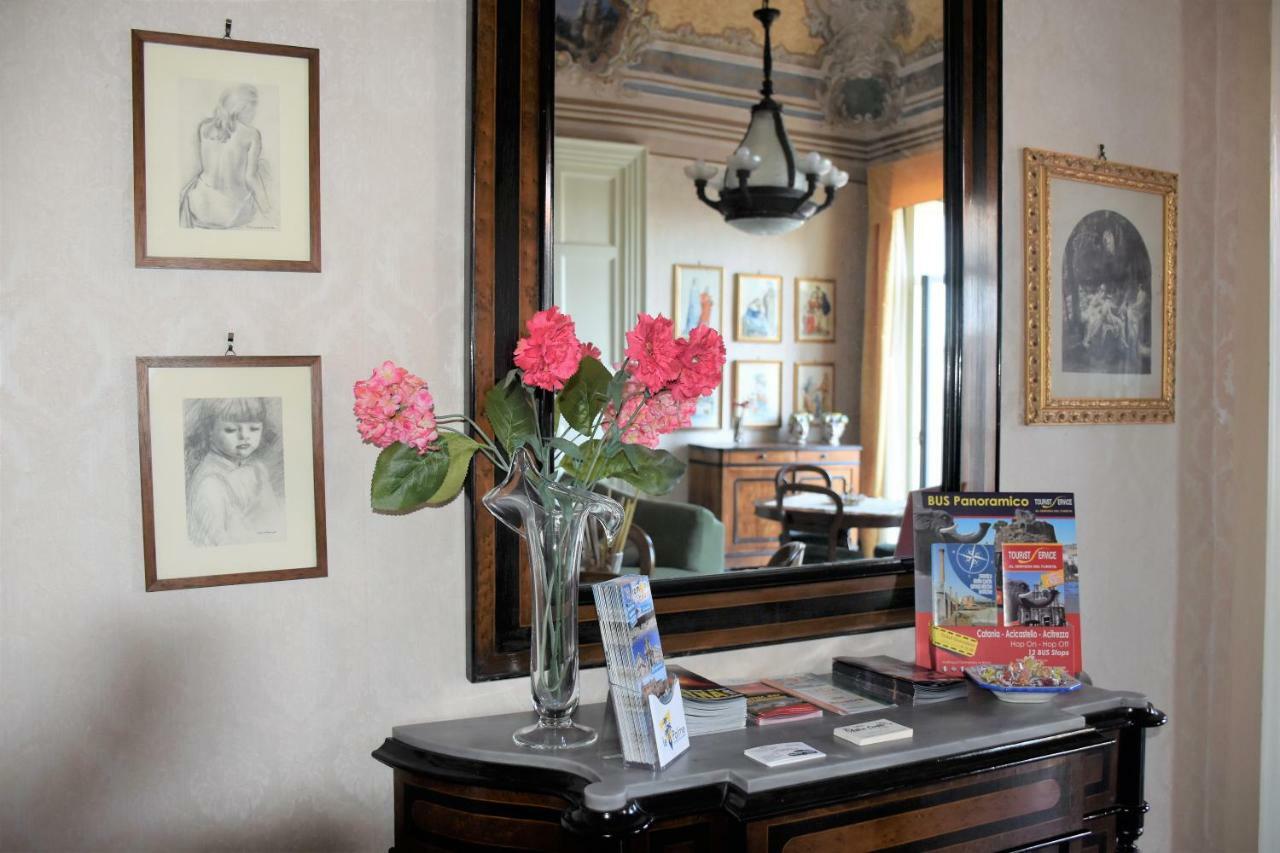 B&B Al Teatro Massimo Catania Exterior photo